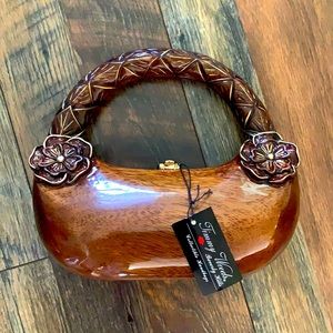 Only 3 days left to purchase Timmy woods purse